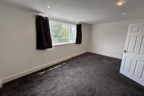 1 bedroom apartment to rent, Parrs Wood Court, Wilmslow Road, Manchester