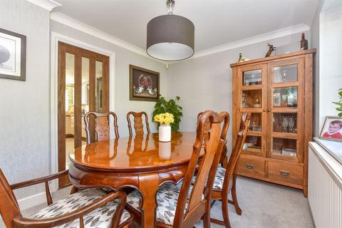5 bedroom detached house for sale, Primrose Drive, Ashford TN23