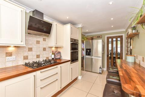 5 bedroom detached house for sale, Primrose Drive, Ashford TN23