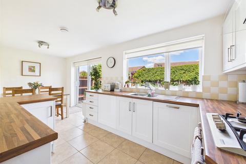 5 Barleycroft Close, Matson, Gloucester, GL4 6JU