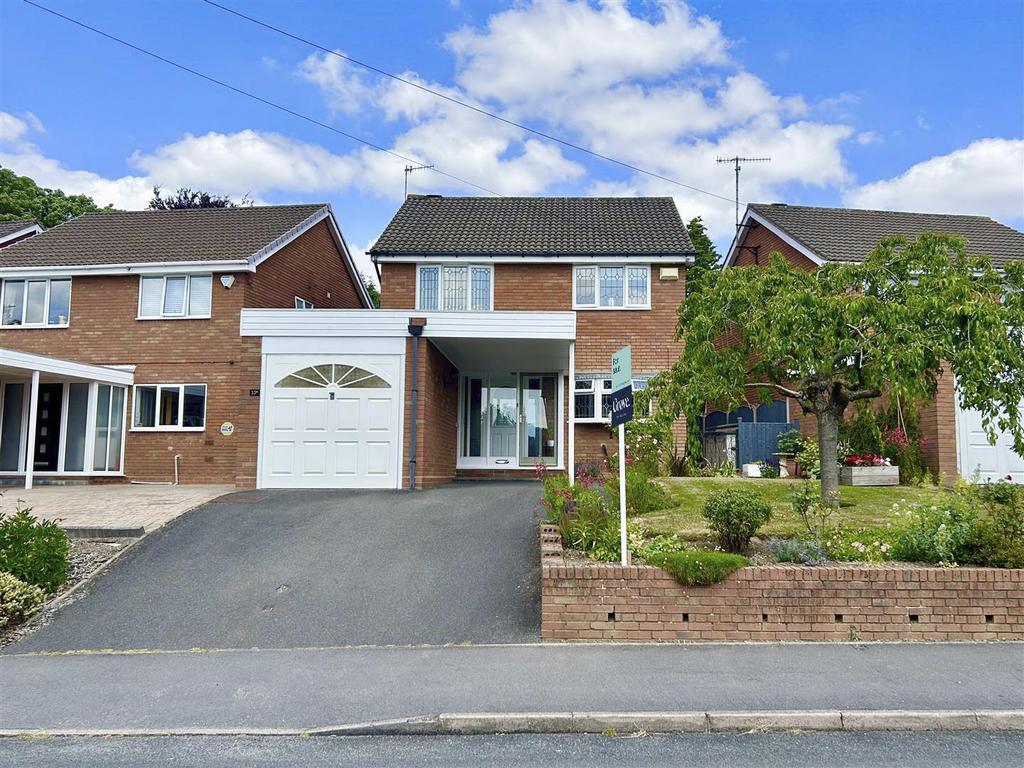 The Crescent Cradley Heath 1.jpg