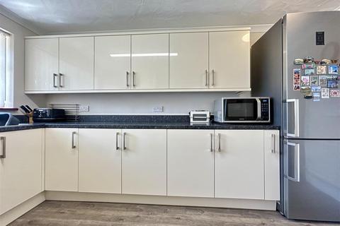 4 bedroom detached house for sale, The Crescent, Cradley Heath