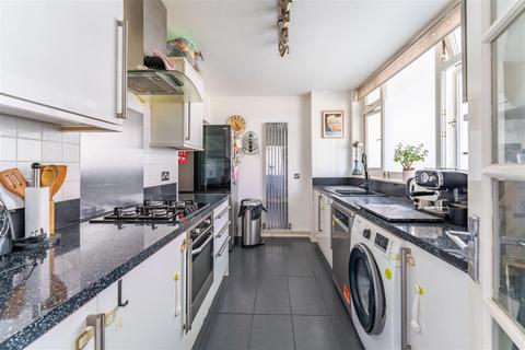 undefined, Crane Lodge Road, Hounslow TW5