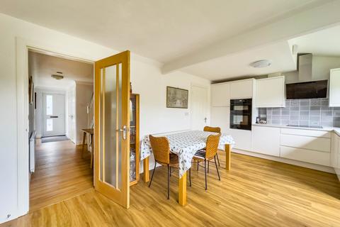 4 bedroom detached house for sale, Manor Park Gardens, Gomersal