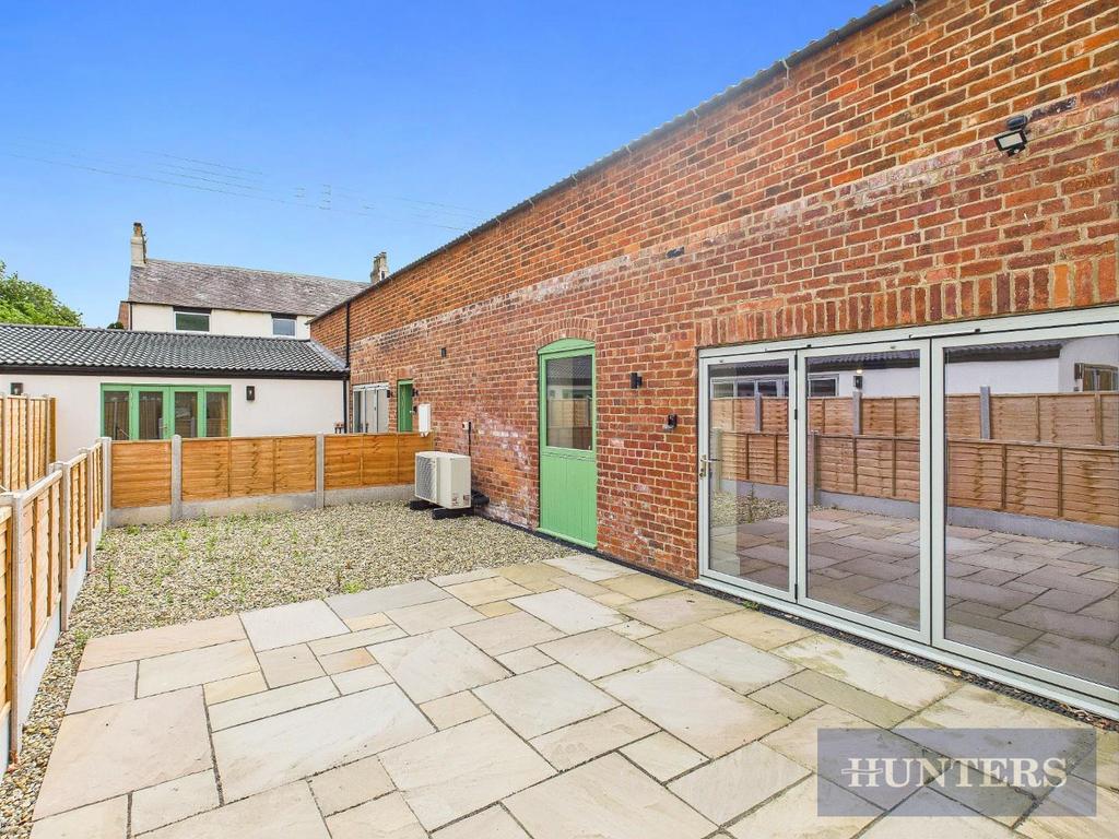 CAM05316 G0-PR0133-STILL001.jpg