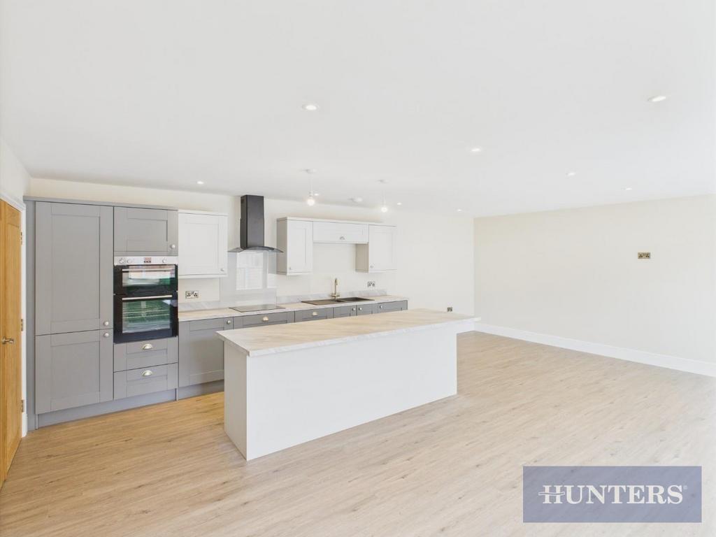 CAM05316 G0-PR0133-STILL005.jpg