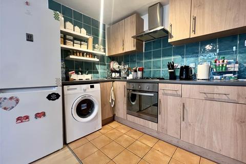 undefined, London Road, Portsmouth
