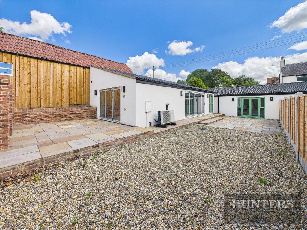 CAM05316 G0-PR0135-STILL025.jpg