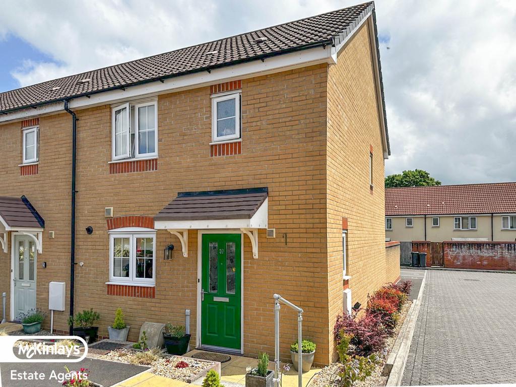 Affordable &amp; Beautifully presented 3 Bedroom End