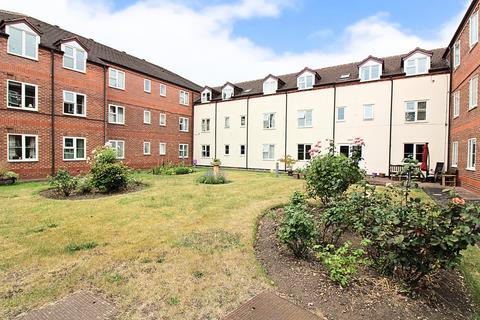 2 bedroom retirement property for sale, Ganderton Court, Pershore, Worcestershire
