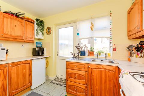 3 Pickwick Crescent, Rochester, ME1 2HZ