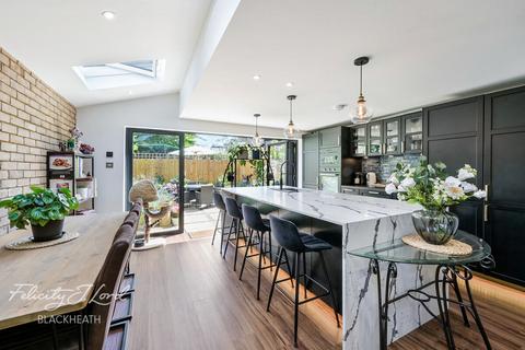 54 Craigerne Road, London, SE3 8SN
