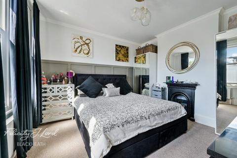 54 Craigerne Road, London, SE3 8SN
