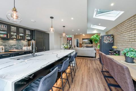 54 Craigerne Road, London, SE3 8SN
