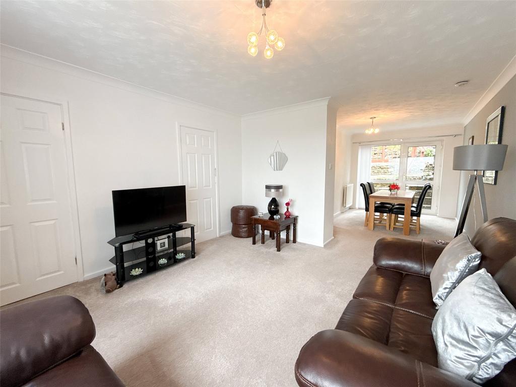 Lounge/Dining Room