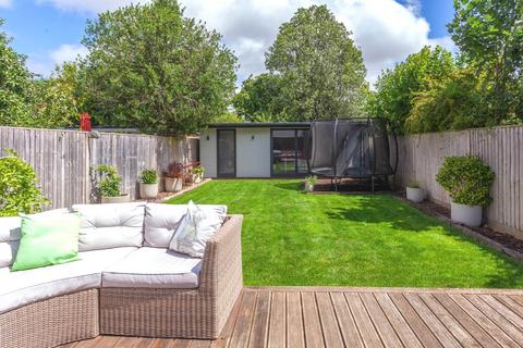 4 Matlock Road, Caversham, Reading, RG4 7BS