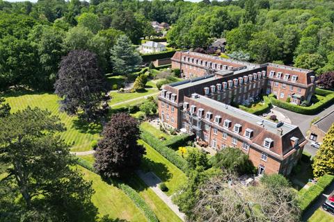 2 bedroom apartment for sale, Tulk House, Ottershaw Park, Ottershaw, KT16