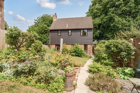 11 Ashbarn Crescent, Winchester, SO22 4LW
