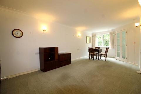 2 bedroom apartment for sale, Christ Church Lane, Barnet EN5