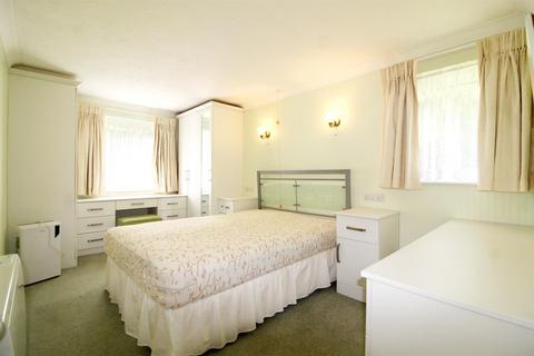 2 bedroom apartment for sale, Christ Church Lane, Barnet EN5