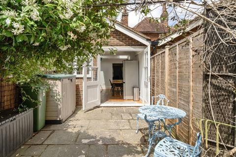 2 bedroom terraced house for sale, Franklin Place, Chichester, PO19