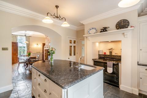 7 bedroom detached house for sale, Rawreth