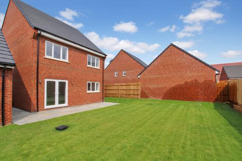 4 bedroom detached house for sale, Roxton Road , Great Barford, Bedford , MK44
