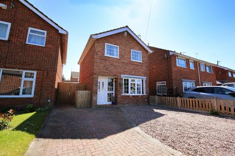 3 bedroom detached house for sale, Greenacres Drive, Uttoxeter
