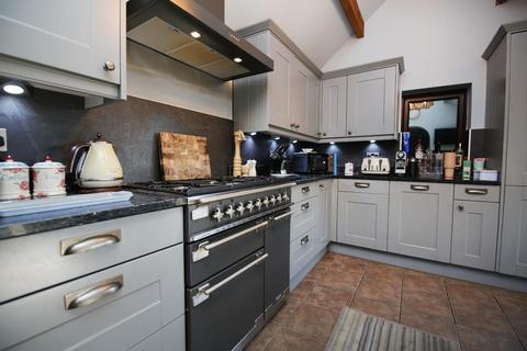 undefined, Stone Road, Uttoxeter