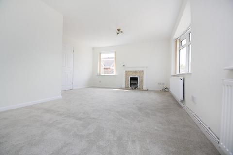 5 Pine Walk, Uttoxeter, ST14 7NL