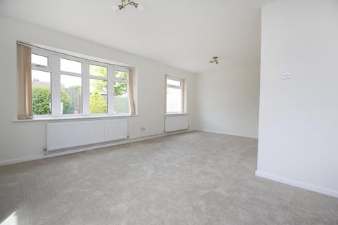 5 Pine Walk, Uttoxeter, ST14 7NL