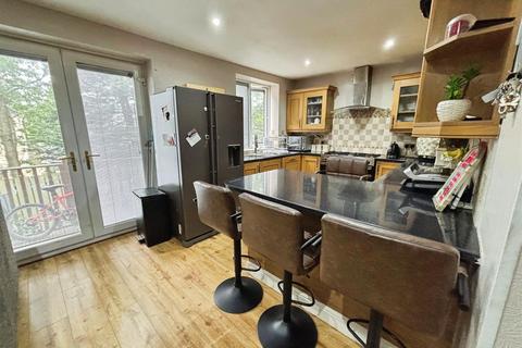 4 bedroom detached house for sale, Raeburn Drive, Bradford BD6