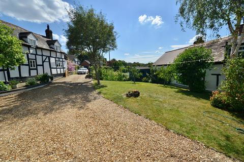 undefined, Lavender Cottage, Top Street, Charlton, WR10 3LE
