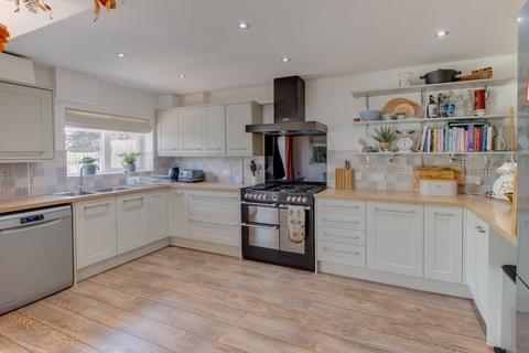 40 Fox Lane, Bromsgrove, B61 7NL