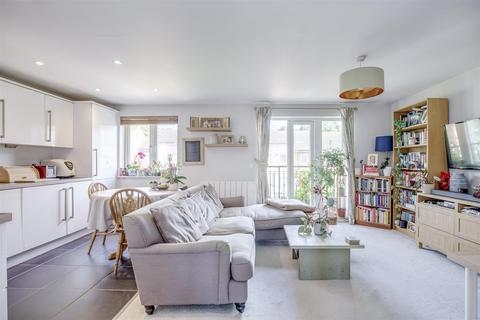 2 bedroom apartment for sale, Tadros Court, High Wycombe HP13