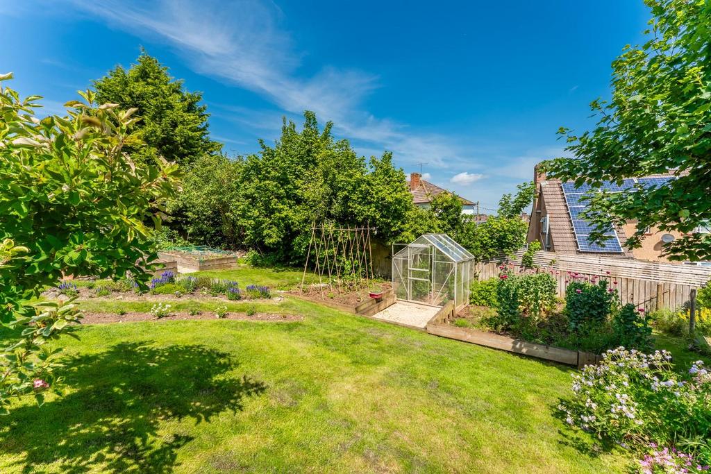 18 - gardens.jpg