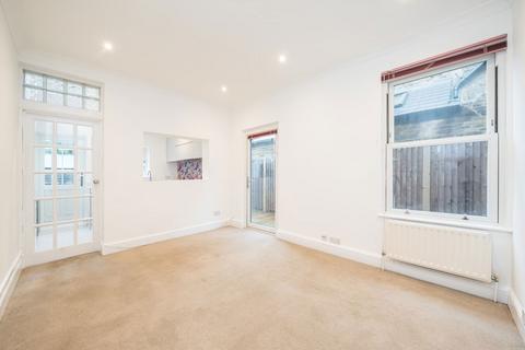 72 Third Cross Road, Twickenham, TW2 5EA