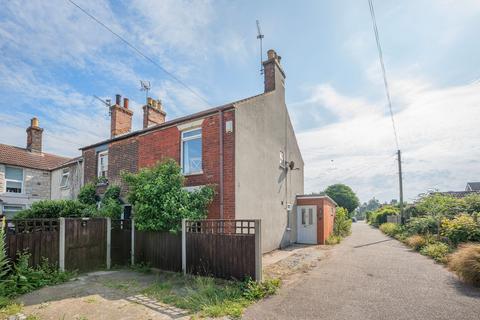 2 bedroom end of terrace house for sale, Yarmouth Road, Caister-On-Sea