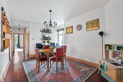 3 bedroom flat for sale, Cholmley Gardens, West Hampstead, London, NW6