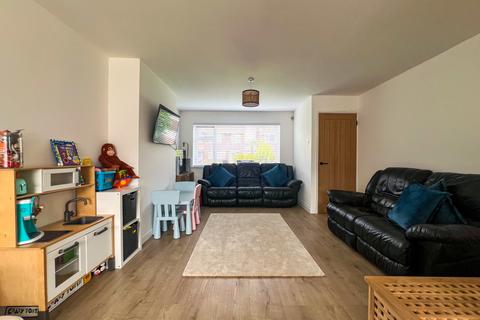 11 Linnet Close, Patchway, Bristol, BS34 5RL
