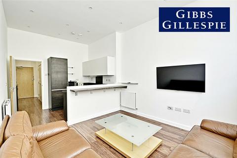 undefined, Great West Road, Brentford, TW8