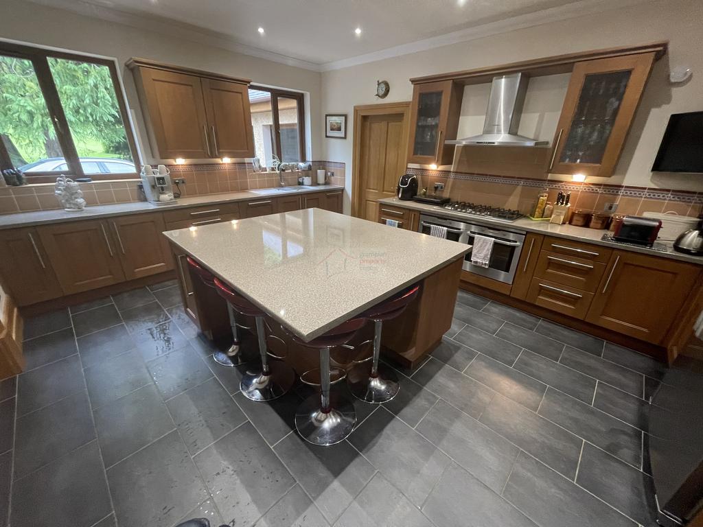 Kitchen a.JPG