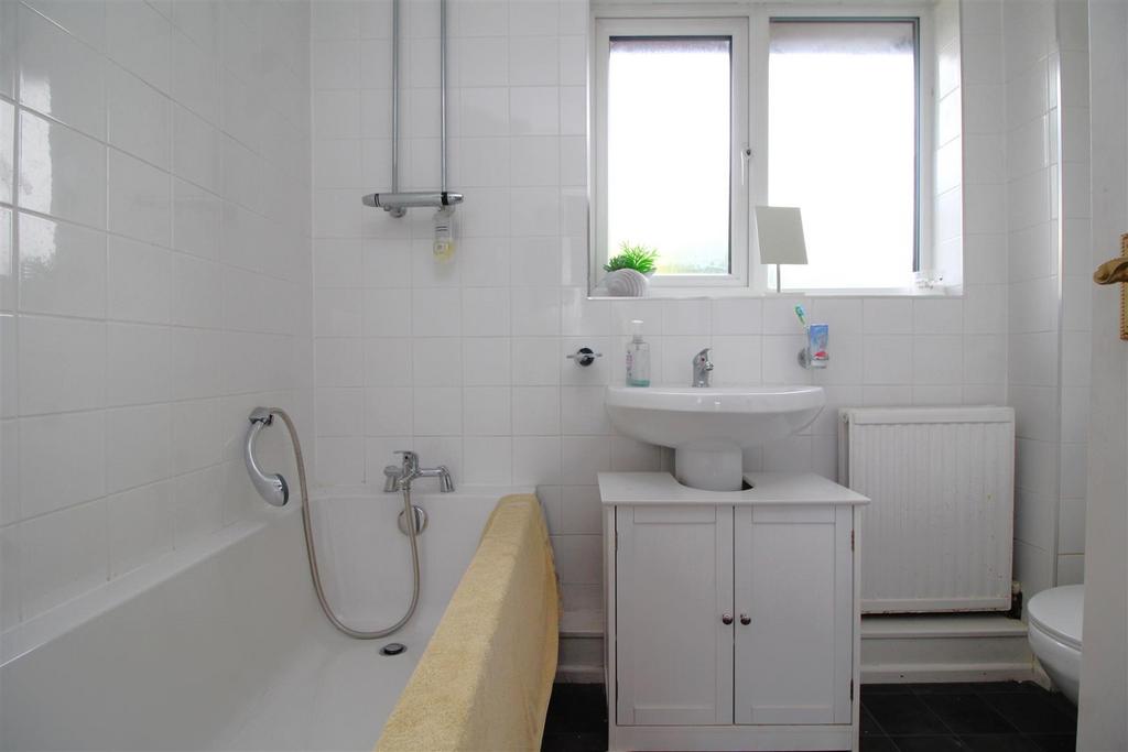 Bathroom.JPG