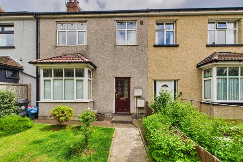 3 bedroom flat for sale