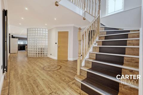 4 bedroom detached house for sale, Shipwrights Drive, Benfleet, SS7