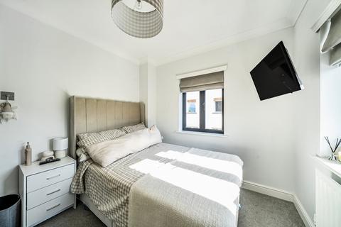 3 bedroom end of terrace house for sale, Linden Square, Harefield, Uxbridge