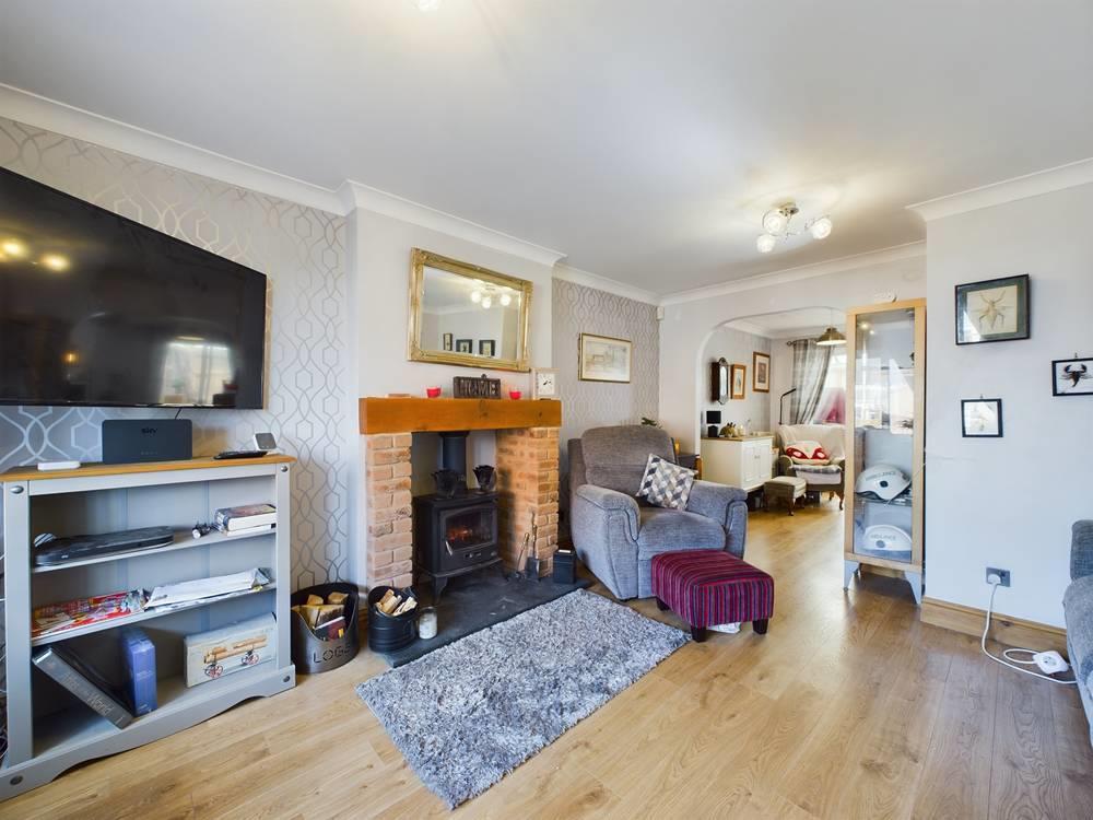 Living room 1.jpg