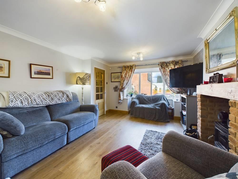 Living room 4.jpg