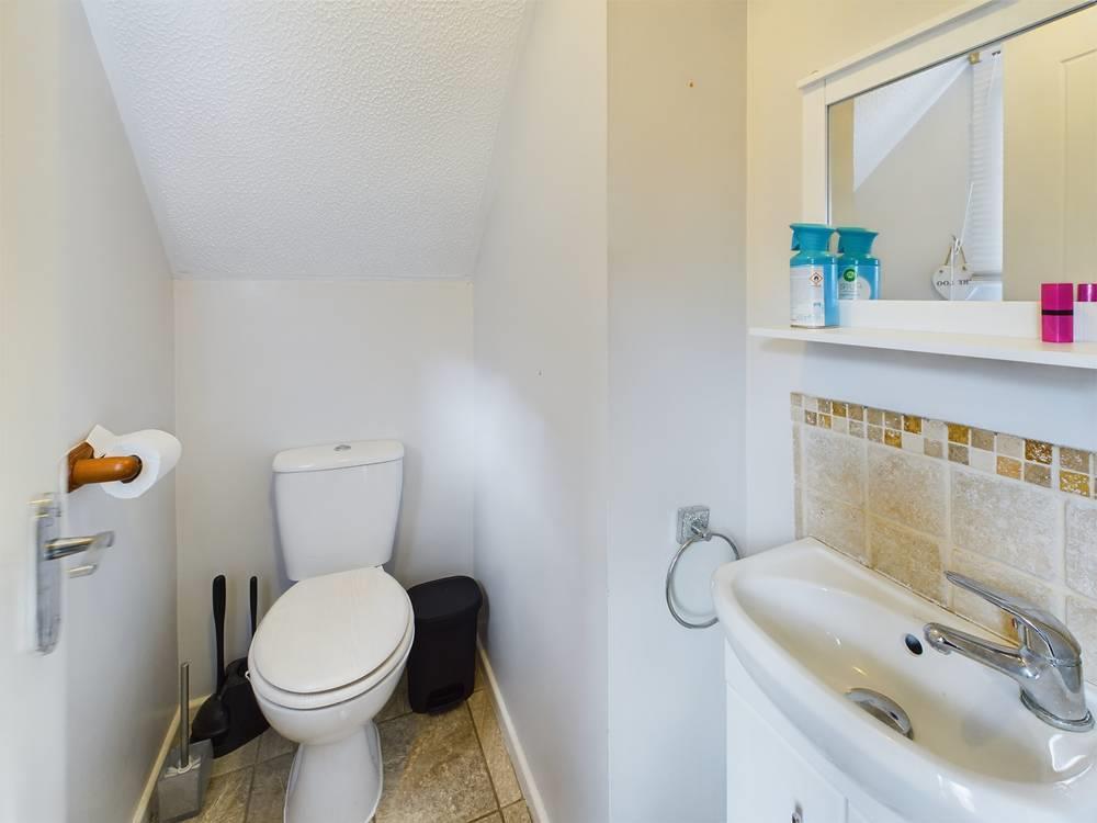 Downstairs bathroom.jpg