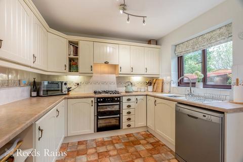 12 Brier Heights Close, Brierfield, Nelson, BB9 0HL